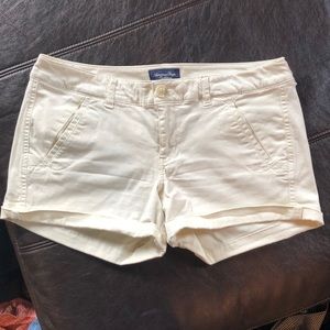 Cream American eagle shorts